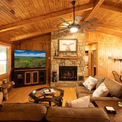 Grey Fox Cabin between Boone and Blowing Rock