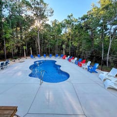 Okeechobee Oasis - Pool, Hot Tub, Games, Pond, Fire Pit, Screened Porch, Outdoor Shower