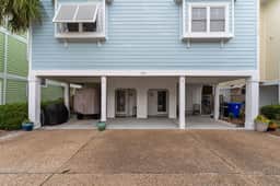 Steps to the Sand in Carolina Beach, Sleeps 10! Villa - Image 4