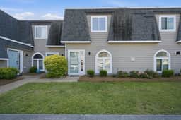 Minutes to Wrightsville Beach, Downtown & UNCW - Image 2