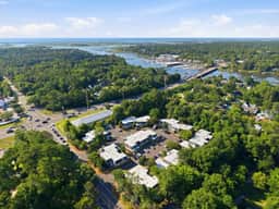 Minutes to Wrightsville Beach, Downtown & UNCW - Image 4