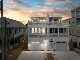 Rooftop Spa + Bar | Walk to Beach | Sleeps 15! - Image 3
