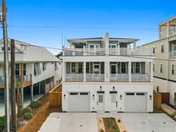 Rooftop Spa + Bar | Walk to Beach | Sleeps 15! - Image 4