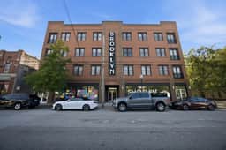 Brooklyn Arts Condo | Walk to Live Oak & Dining - Image 3