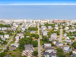 Walk to Carolina Beach | Family Friendly Townhome - Image 5