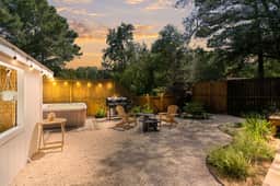Vintage Glamping with Hot Tub Near Carolina Beach - Image 5
