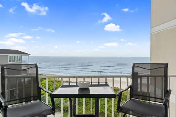 Follow the Moon Villa, St Regis Oceanfront in Topsail - Image 1