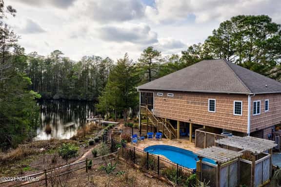River Road Retreat - Heated Private Pool, Pond, Fi - Image 1