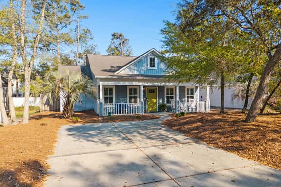Oak Island Stay | Near Beach, Park & Splash Pad - Image 1