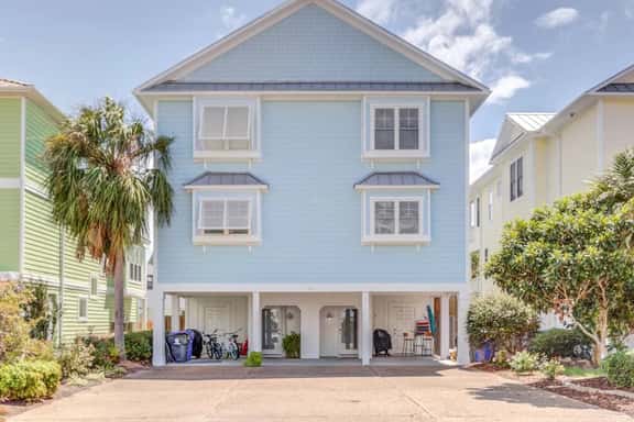 One Block to the beach - Image 1
