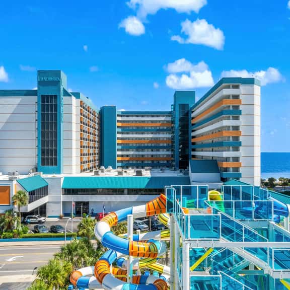 Landmark Resort Ocean View, Beach, Pools, Villa - Image 1