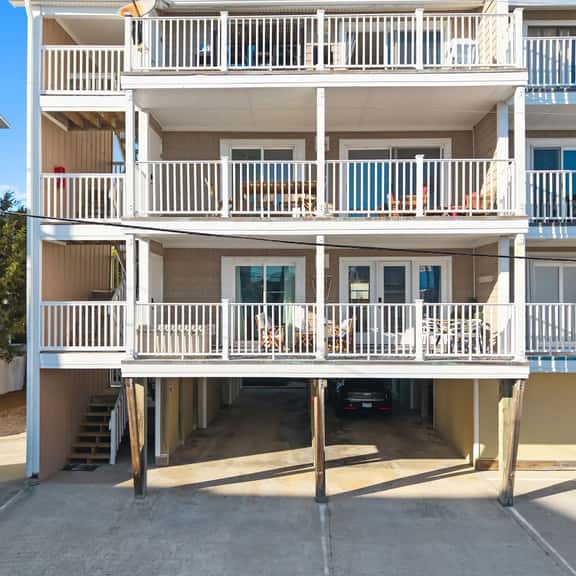 Oceanview Condo, Pool, Walk to CB Pier! Villa - Image 1