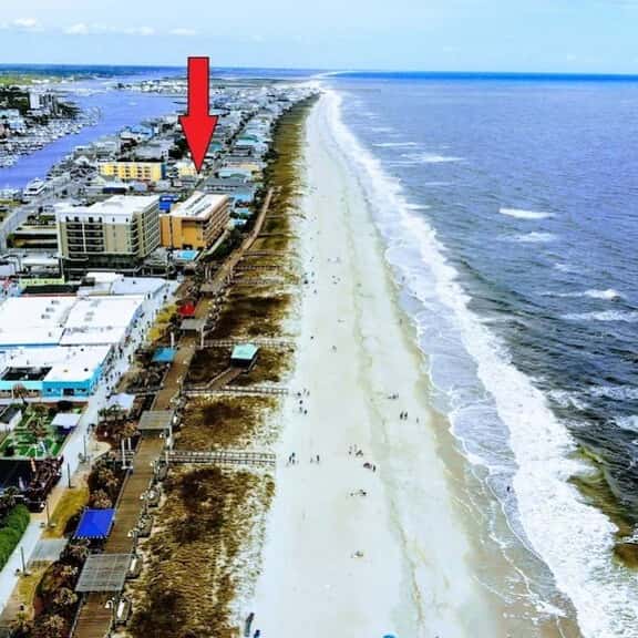 Beach Harbour 17 at The Carolina Beach Boardwalk - Image 1