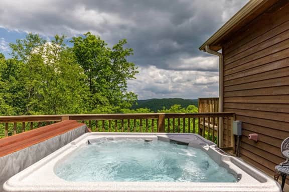 5 O'Clock between Boone & Blowing Rock - Views, hot tub, BBQ smoker, pool table!  Minutes to town. - Image 2