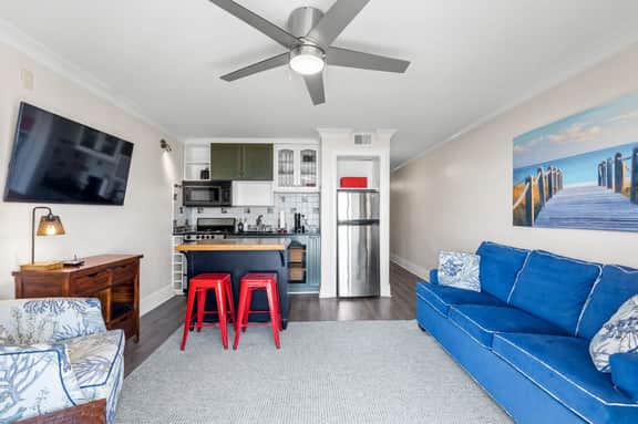 CB Boardwalk Condo, Oceanfront, Pool! Villa - Image 4