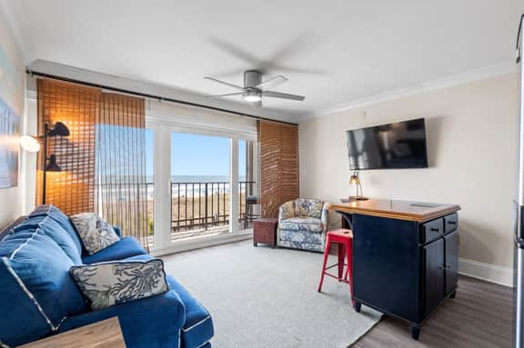 CB Boardwalk Condo, Oceanfront, Pool! Villa - Image 5