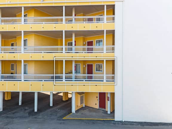 Beach Harbour 11 at The Carolina Beach Boardwalk Villa - Image 4