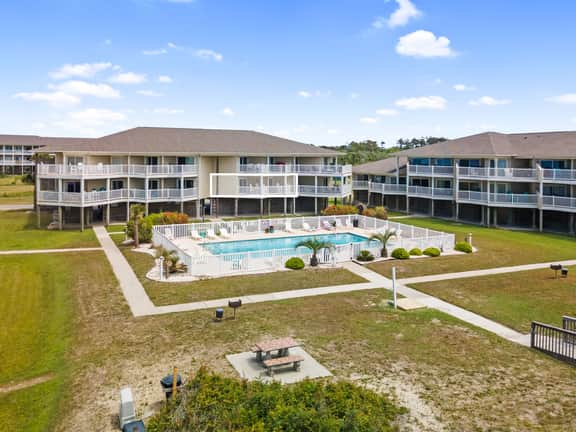 Southern Shores, Oak Island Oceanfront with Pool, Villa - Image 2