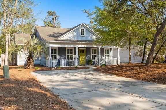 Oak Island Stay | Near Beach, Park & Splash Pad - Image 2