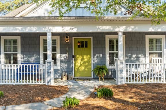 Oak Island Stay | Near Beach, Park & Splash Pad - Image 4
