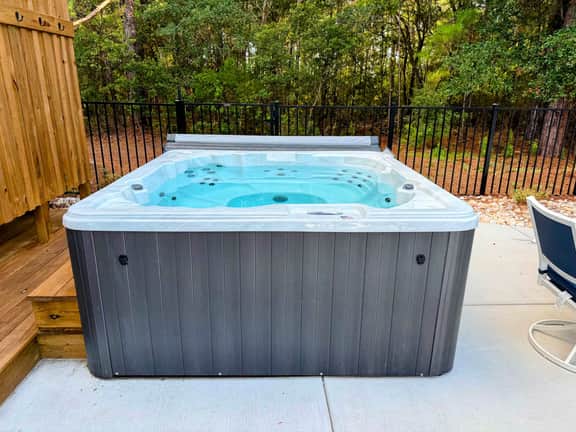 Okeechobee Oasis - Pool, Hot Tub, Games, Pond, Fire Pit, Screened Porch, Outdoor Shower - Image 5